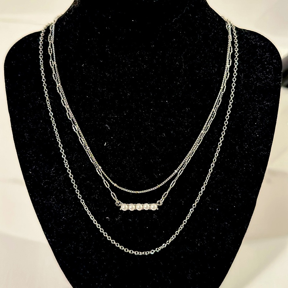 Ann Taylor NWT 16-18” triple strand silver tone necklace with pearl bar